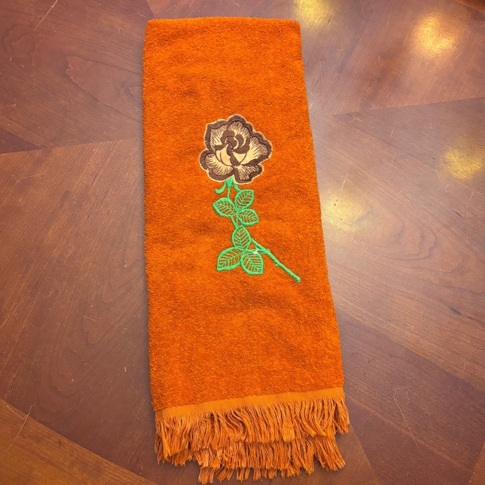 Vintage Cannon Burnt Orange Bath Towel Embroidered Rose Fringe 70s Retro USA